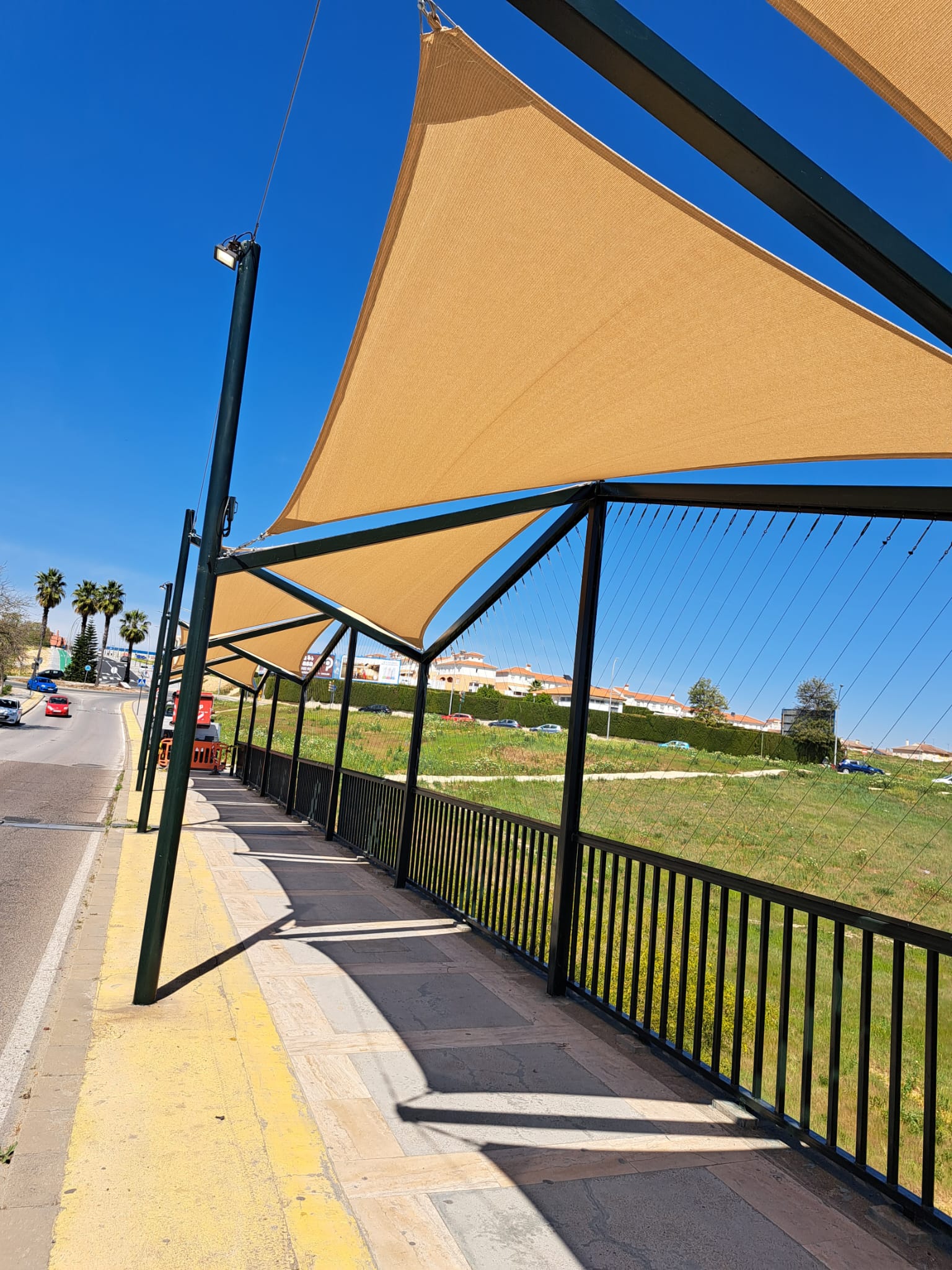 03 23 23 toldos puente (2)