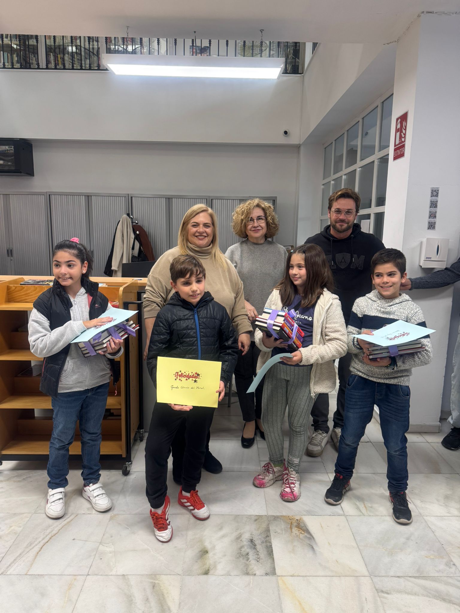 Premios Concurso Felicitación y Marcapáginas 2024