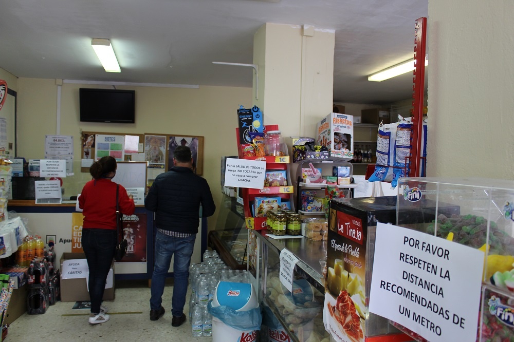 reparto mascarillas comercios (18)_p