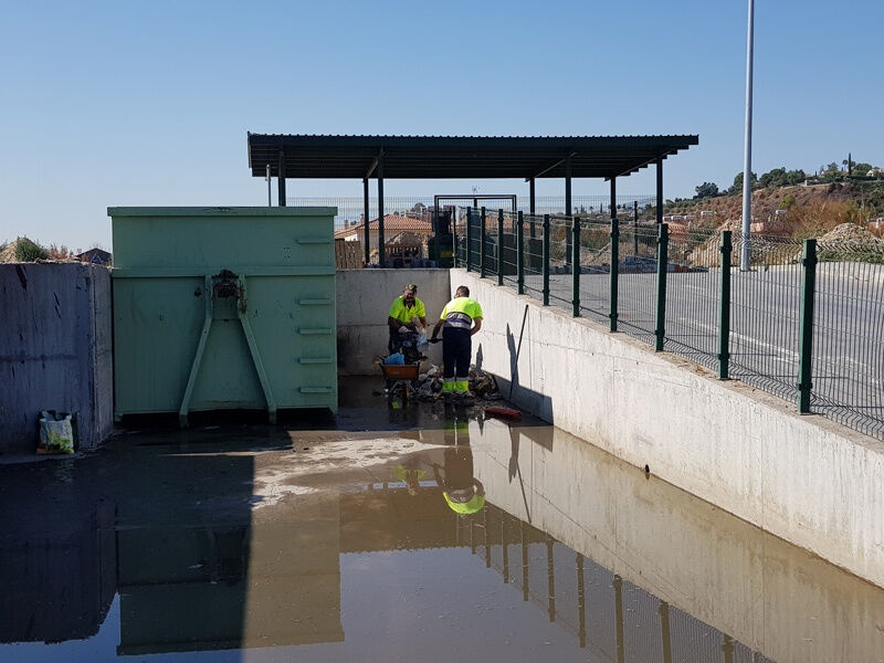 Mejoras-en-el-punto-limpio-(13-08-2019)-(3)p2