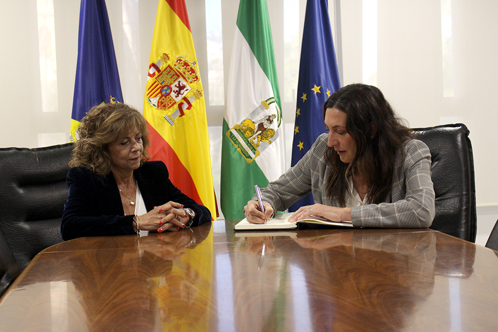 Visita Loles López Geriatrico y Ayuntamiento (22)