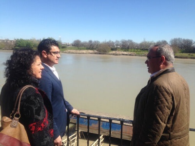 Gerente-de-Prodetur-y-alcalde-en-pantalánWEB