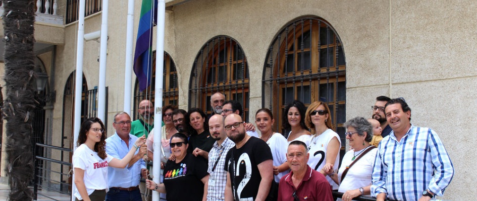 izado-bandera-lgtbi-(6)_p