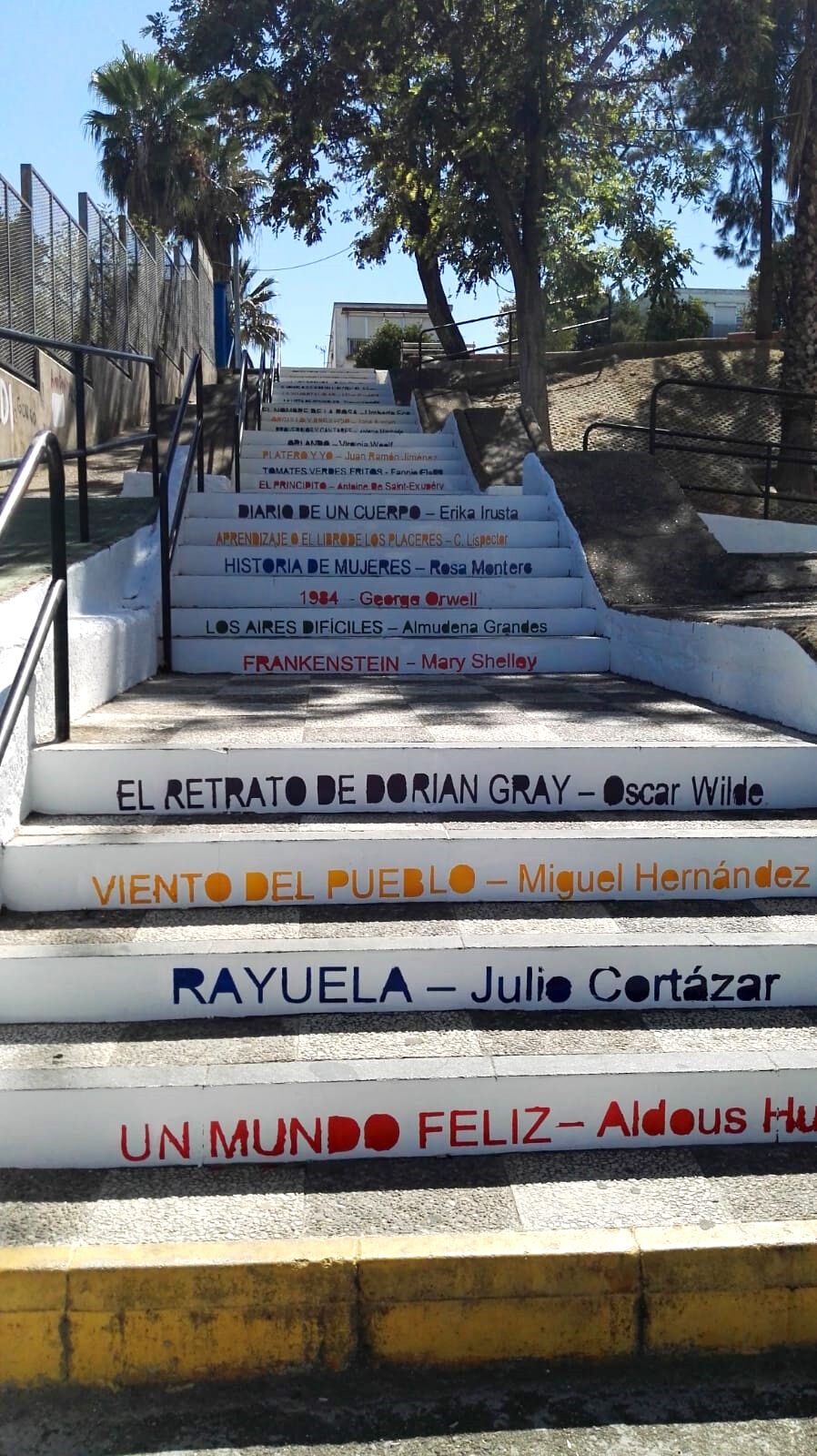 pintado escaleras sotero hernandez (31)