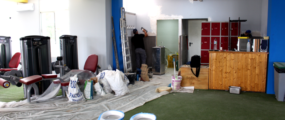 Gimnasio-y-aseos-reformados-(5)