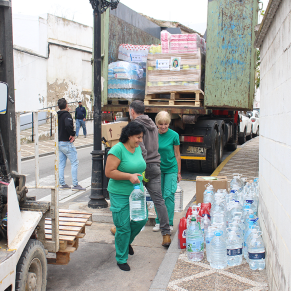 Carga camión hacia Valencia (60)