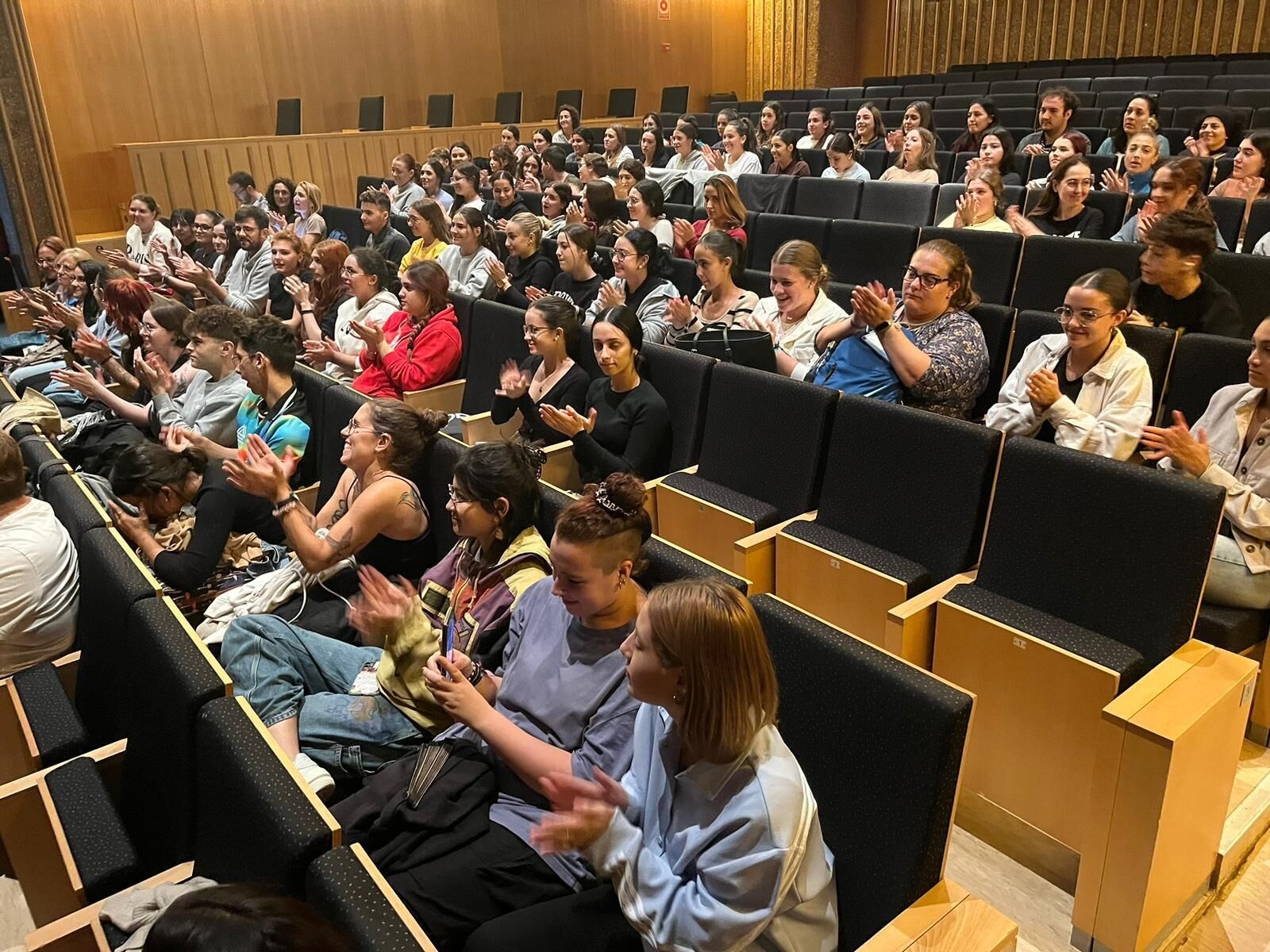 28b204fd-e039-4eb6-91cc-48db2fbe9c67