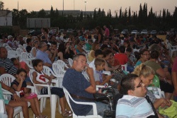 Cine-de-verano-(27-07-2016)-(1)