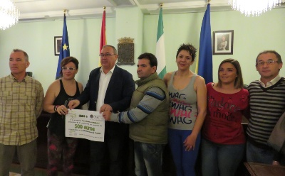 entrega recaudación zumba solidario (6)portal